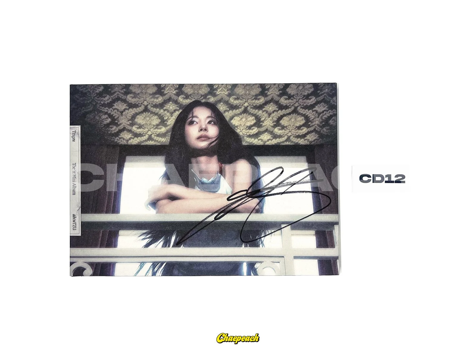 Twicr Tzuyu abouTZU Fly ver サイン付きCD abouTZU (Fly ver.) - Twice Official Store